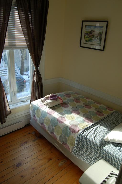 Le Chasseur Bed & Breakfast Montréal Eksteriør billede